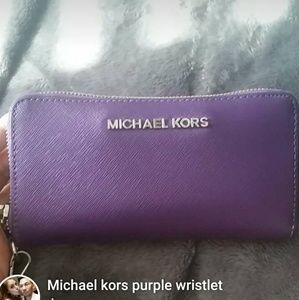 Michael kors wrist wallwt